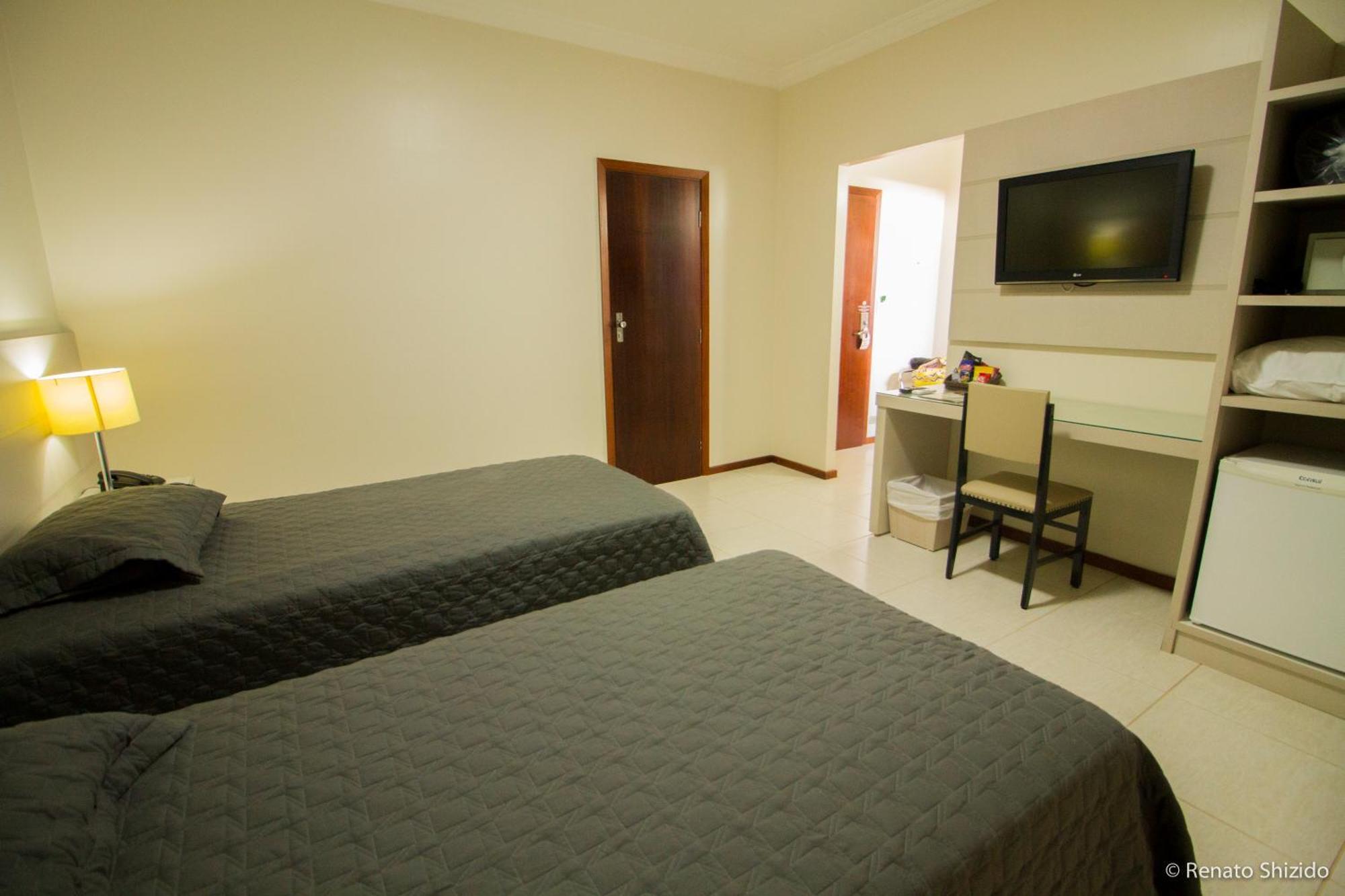 Arua Hotel, Restaurante E Convencoes プレジデンテ・プルデンテ エクステリア 写真