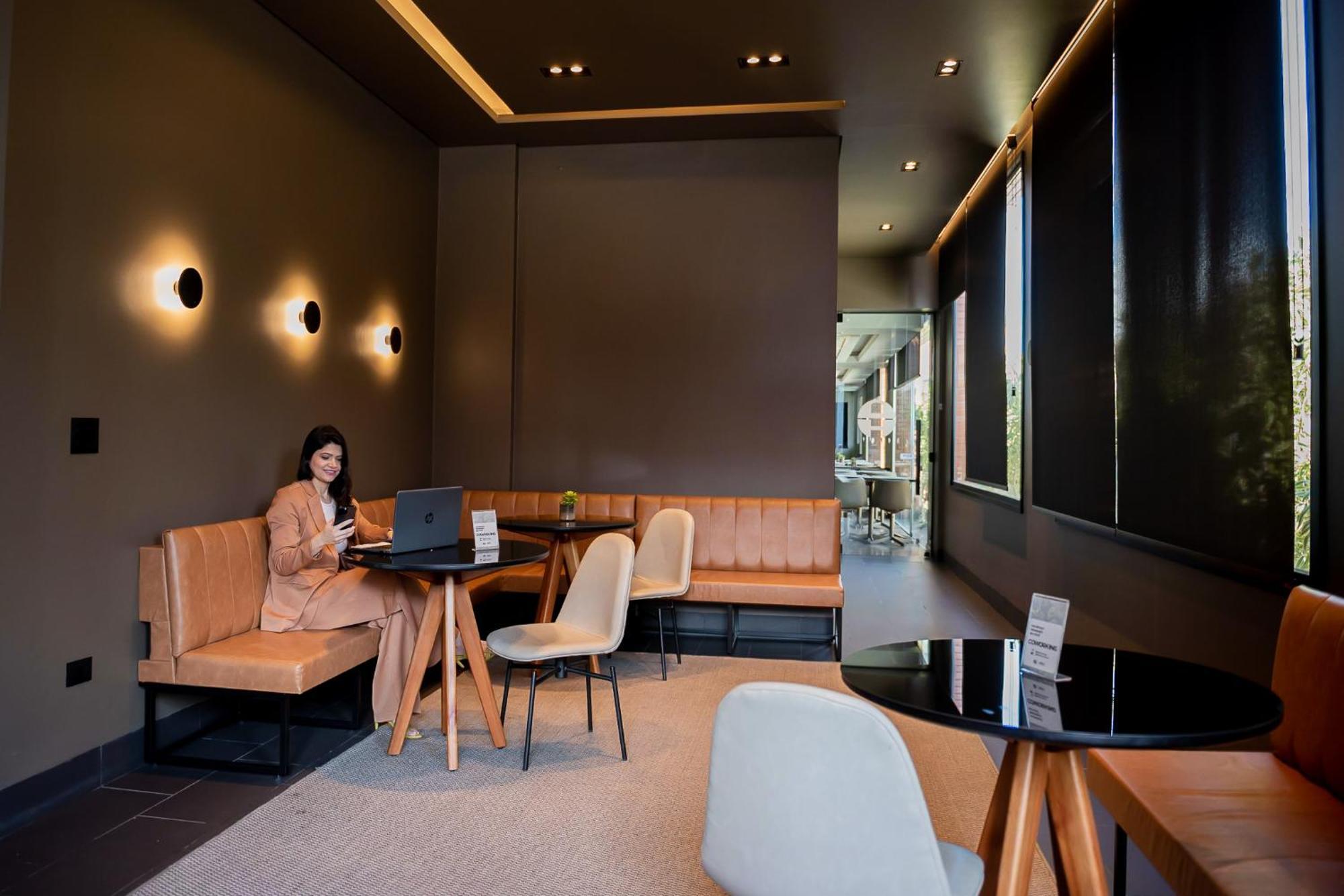 Arua Hotel, Restaurante E Convencoes プレジデンテ・プルデンテ エクステリア 写真